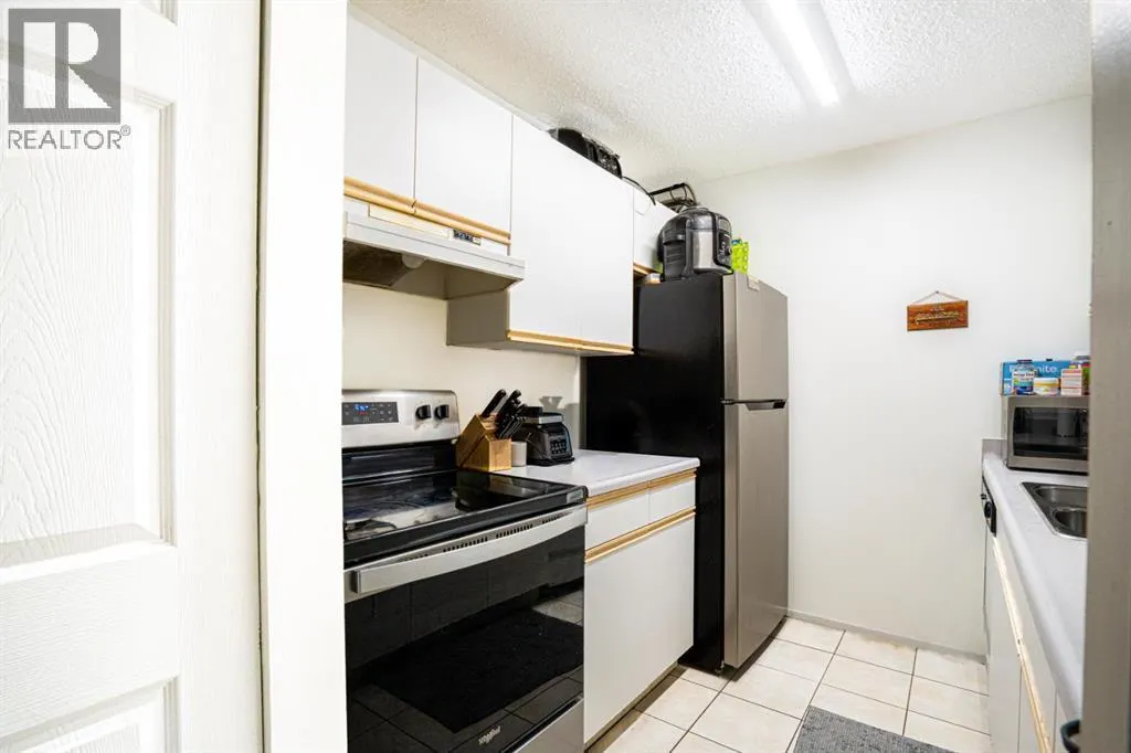 209, 11 Dover Point SE