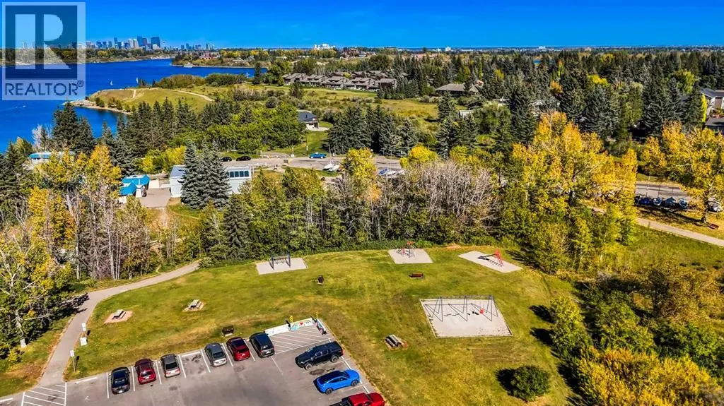 24, 2210 Oakmoor Drive SW