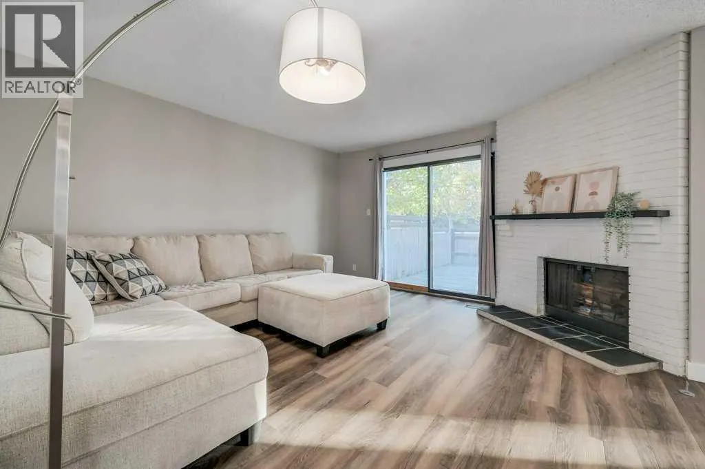 24, 2210 Oakmoor Drive SW