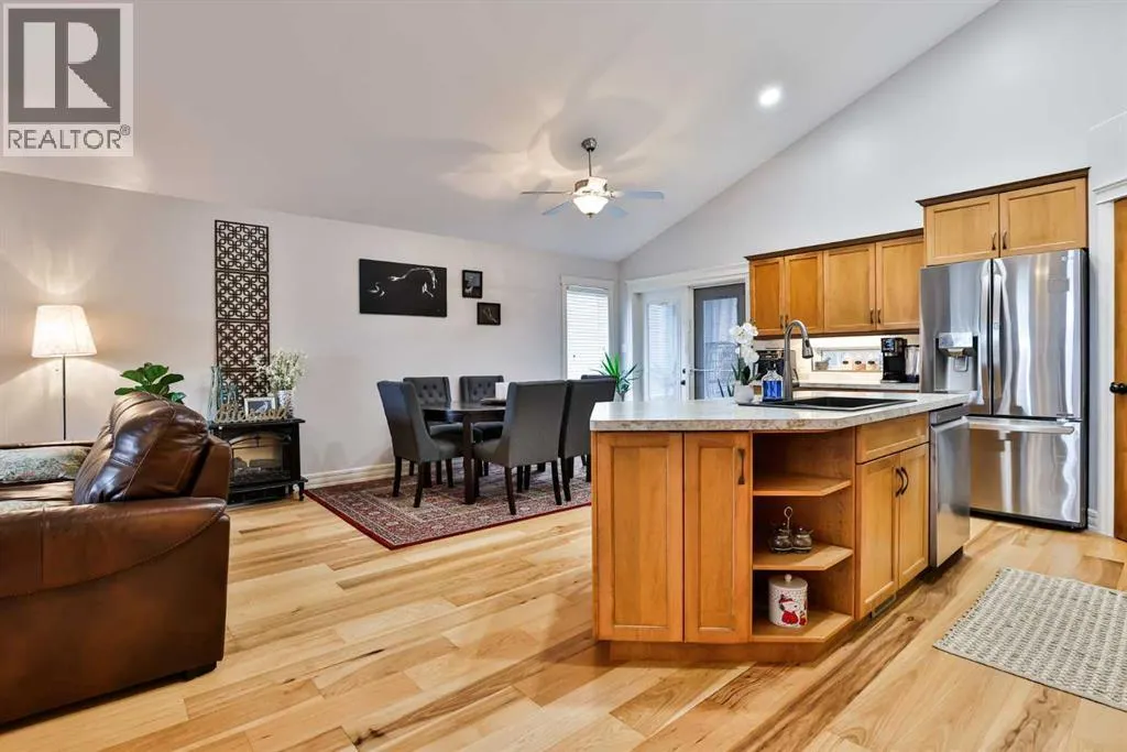 30 Riverview Crescent W