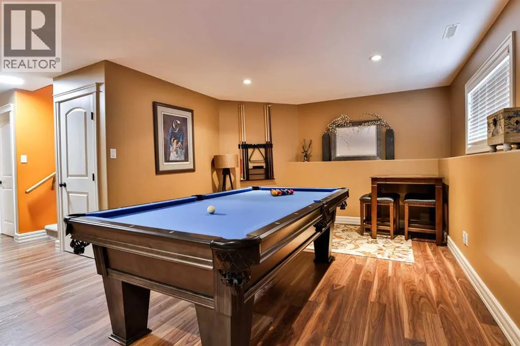 30 Riverview Crescent W