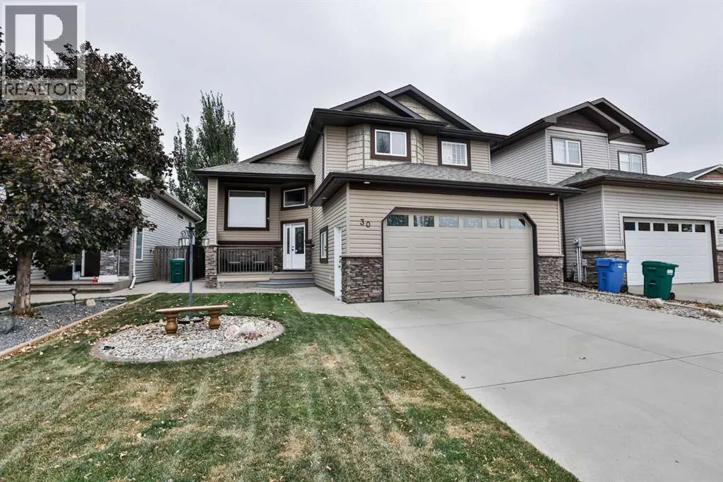 30 Riverview Crescent W