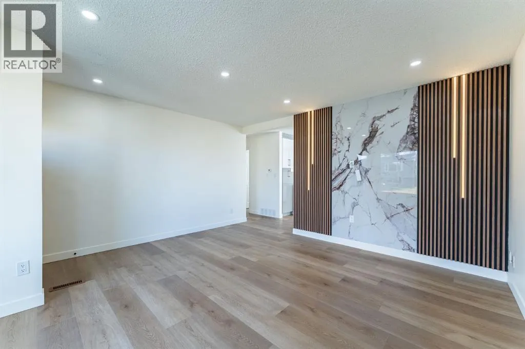 71 Maranda Close NE