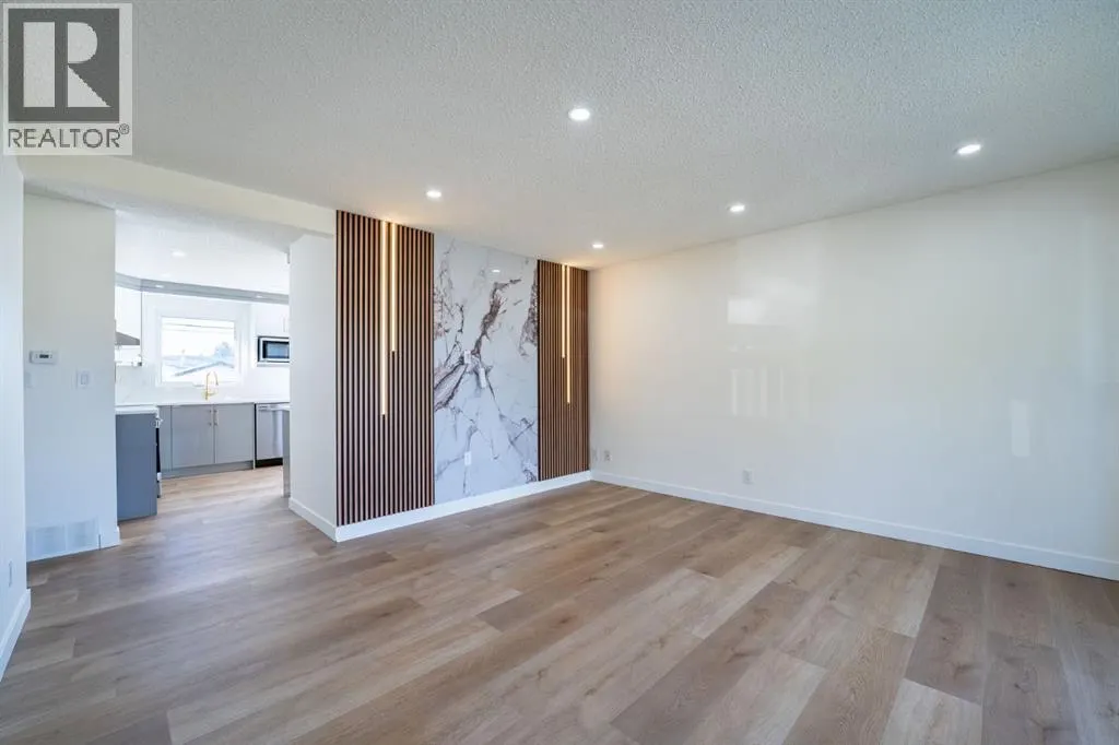 71 Maranda Close NE