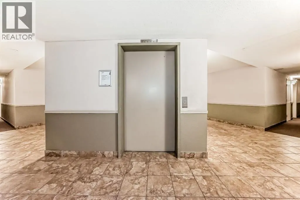 208, 4000 Somervale Court SW