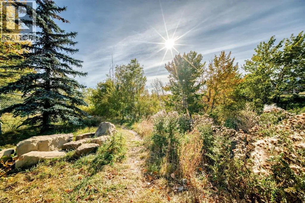 208, 4000 Somervale Court SW