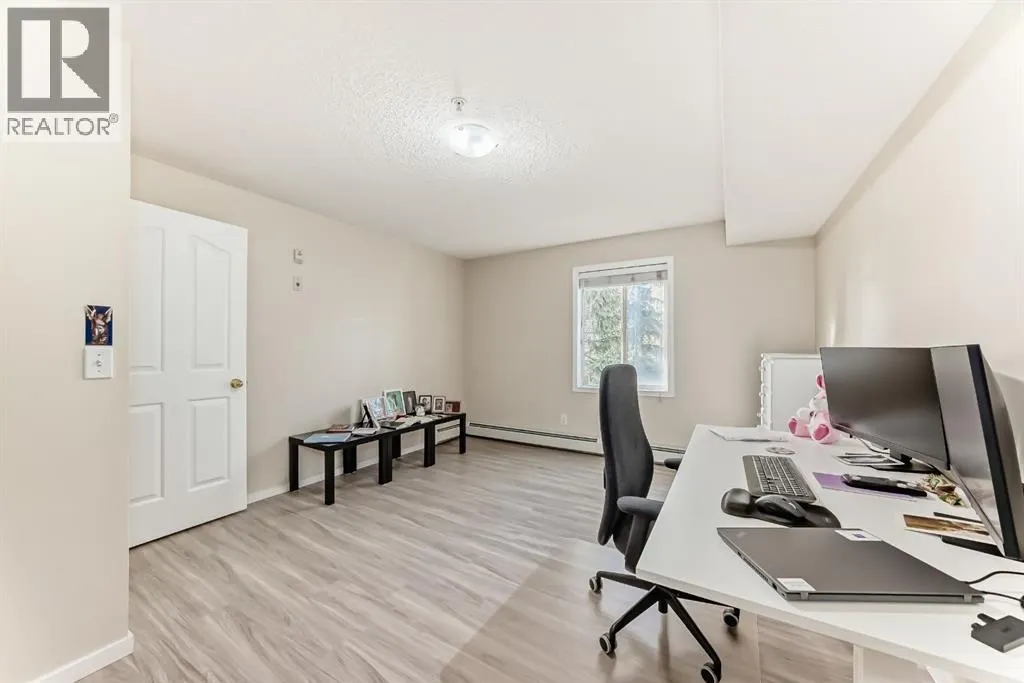 208, 4000 Somervale Court SW