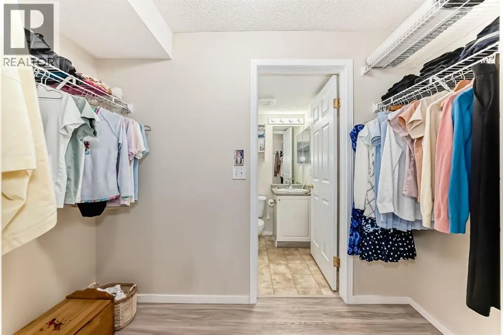 208, 4000 Somervale Court SW