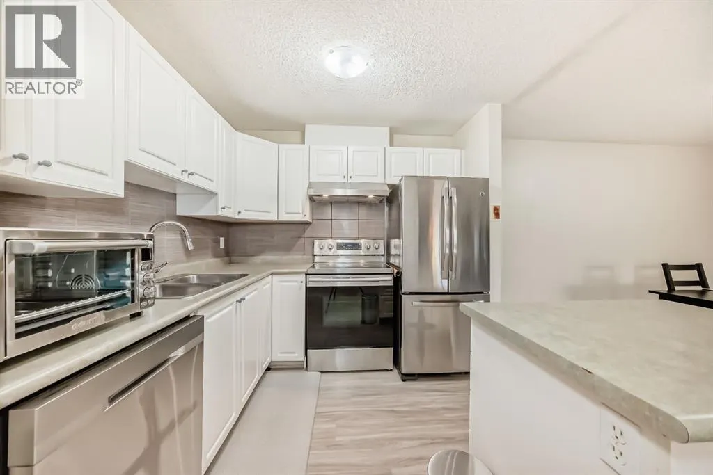 208, 4000 Somervale Court SW