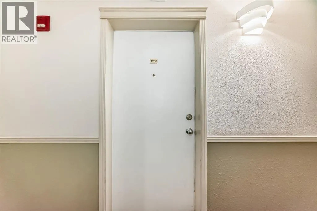 208, 4000 Somervale Court SW