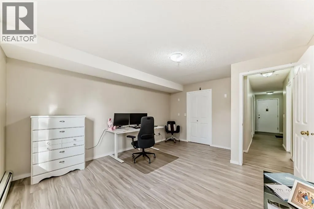 208, 4000 Somervale Court SW
