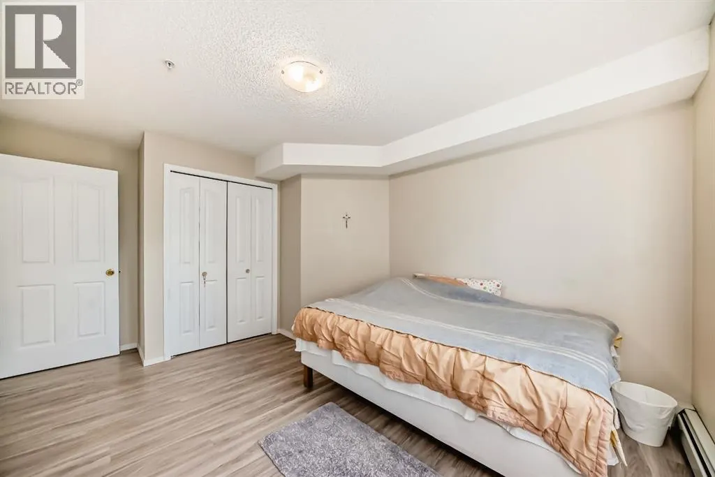 208, 4000 Somervale Court SW