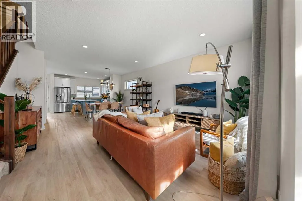 237 Walden Parade SE