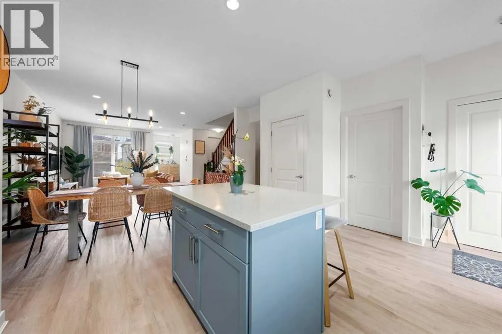 237 Walden Parade SE