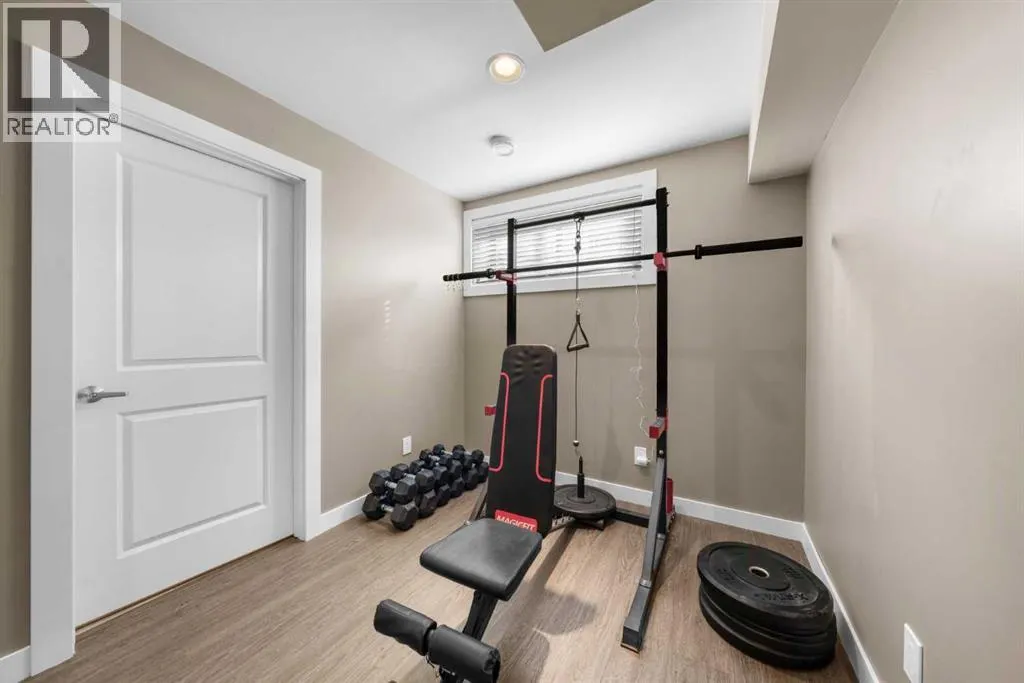 237 Walden Parade SE