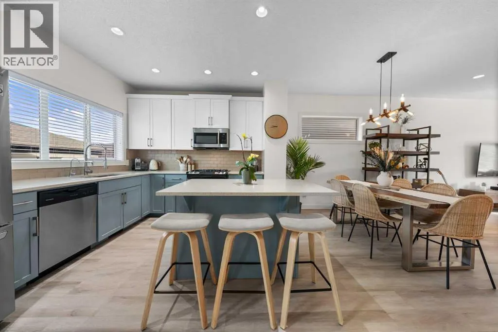 237 Walden Parade SE