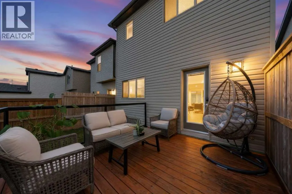 237 Walden Parade SE