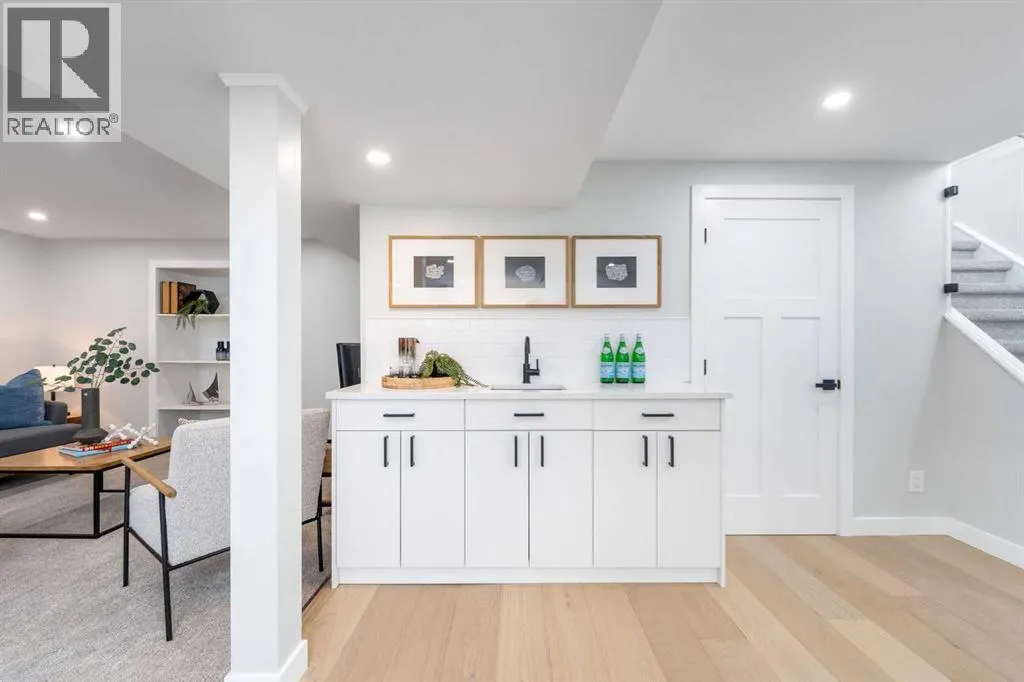328 Cantrell Place SW