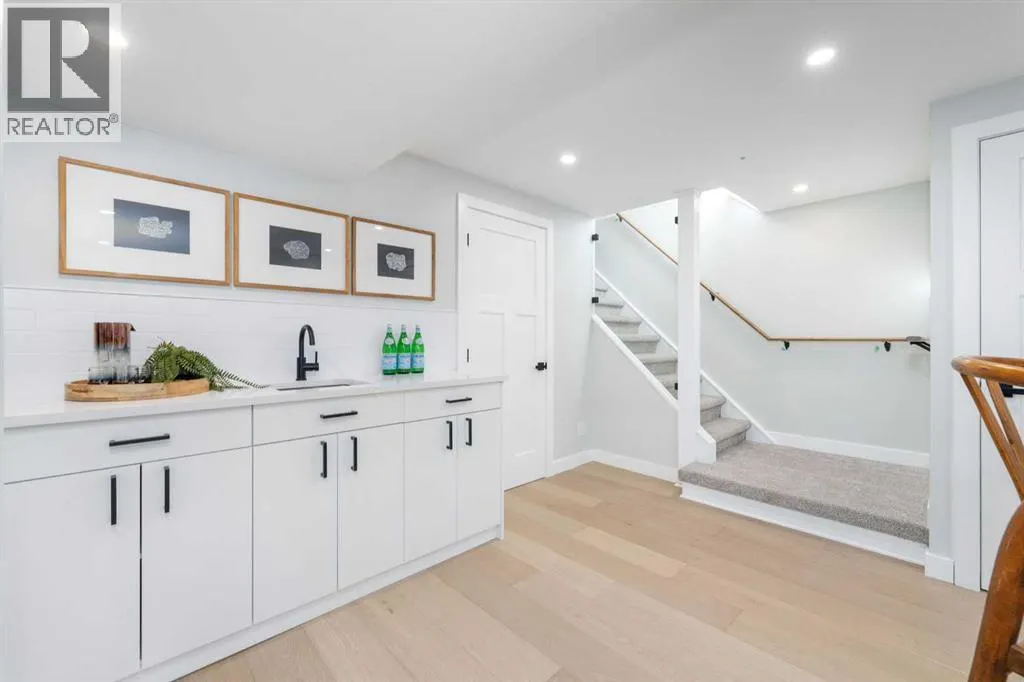 328 Cantrell Place SW