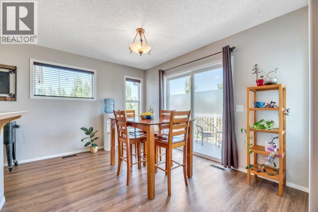 15 Henderson Bay NE