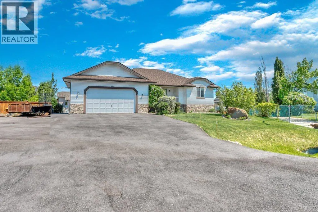 15 Henderson Bay NE