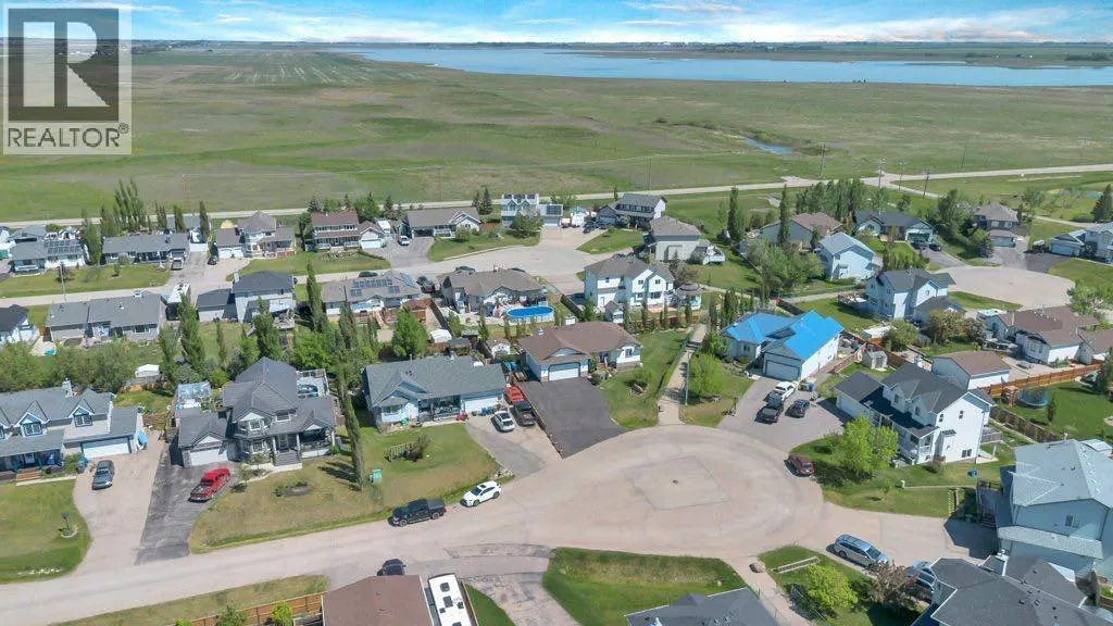 15 Henderson Bay NE