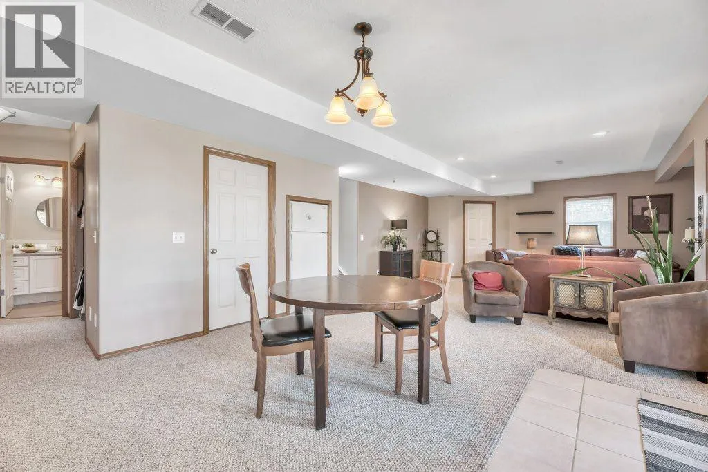 15 Henderson Bay NE