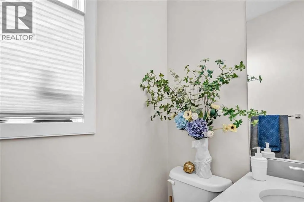 232, 81 Greenbriar Place NW