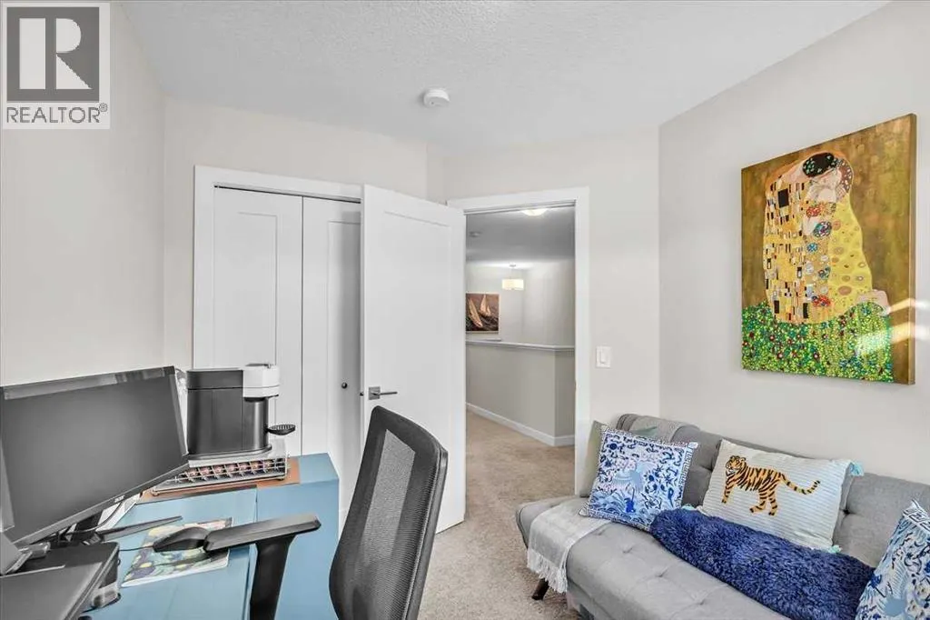 232, 81 Greenbriar Place NW
