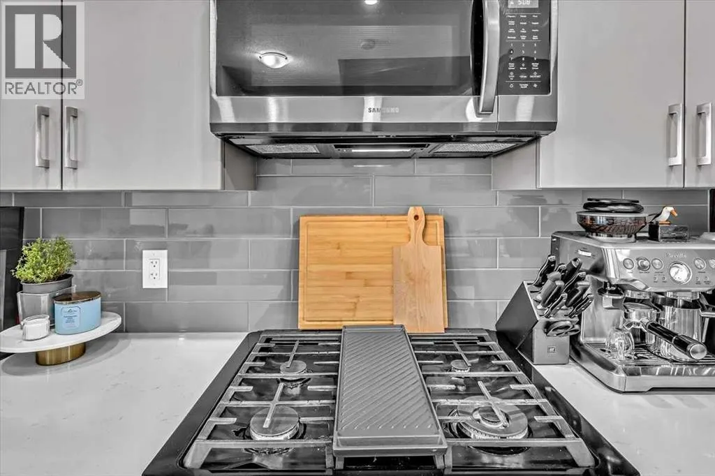 232, 81 Greenbriar Place NW
