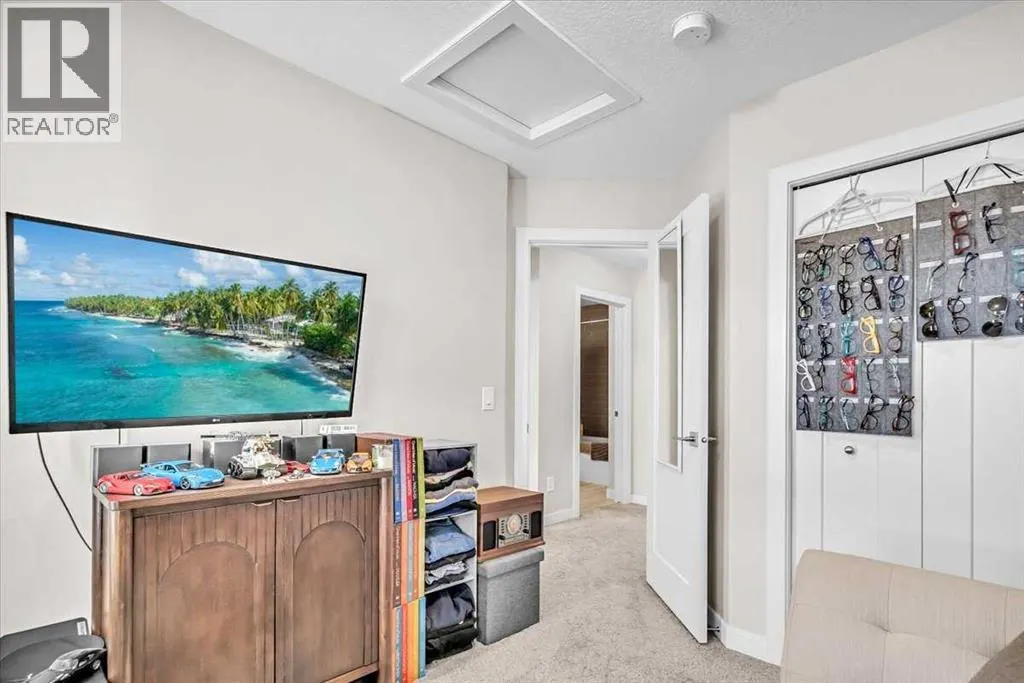 232, 81 Greenbriar Place NW