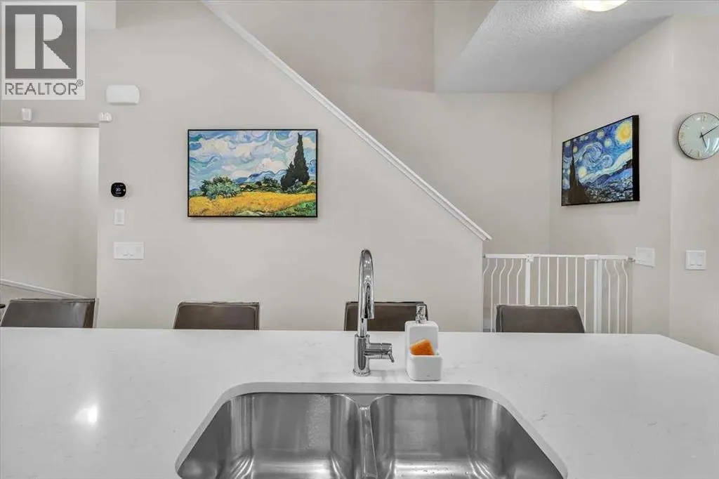 232, 81 Greenbriar Place NW