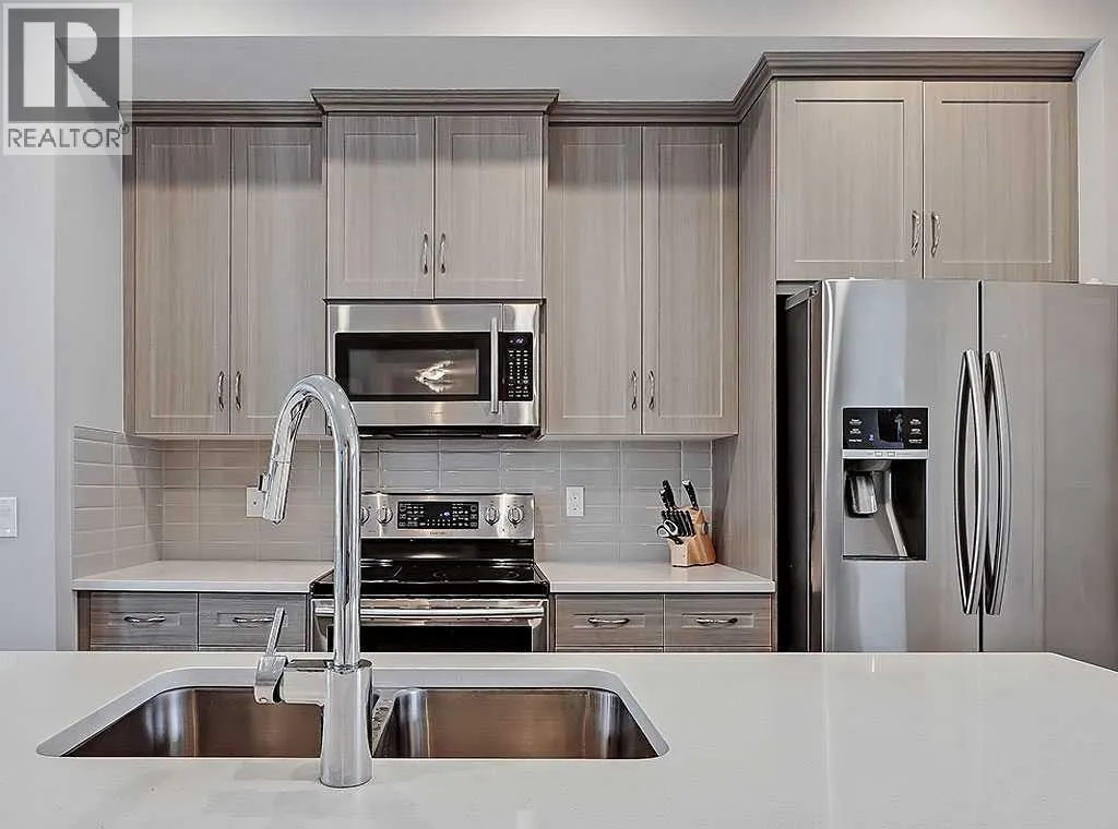 588 Evanston Link NW
