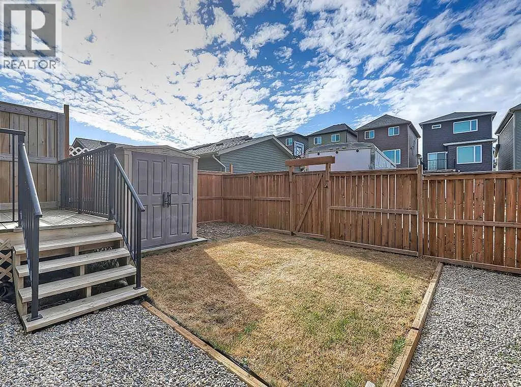 588 Evanston Link NW