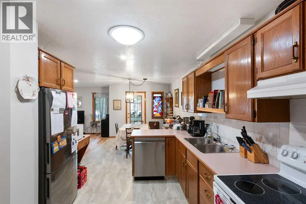 4102 Silverpark Estates Close