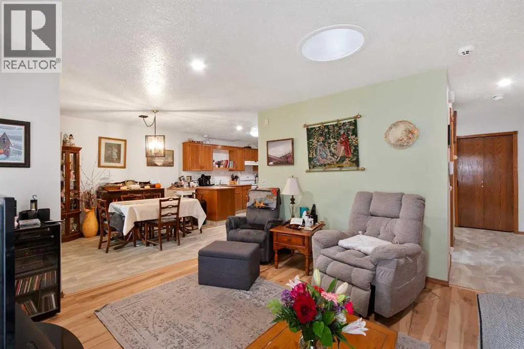 4102 Silverpark Estates Close
