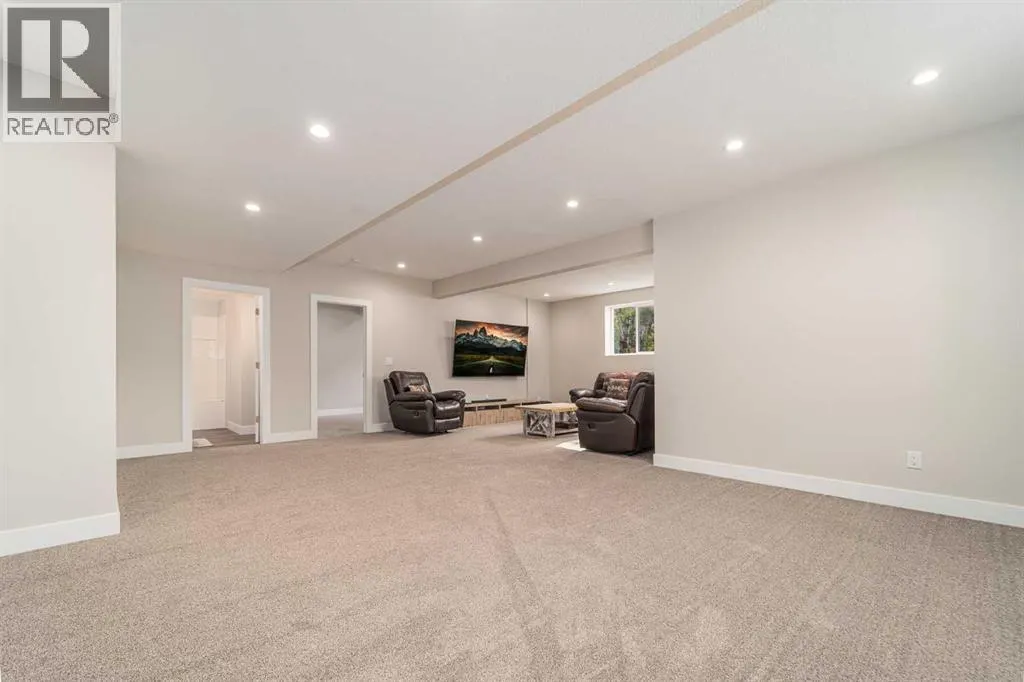 42 Riverwood Place SW