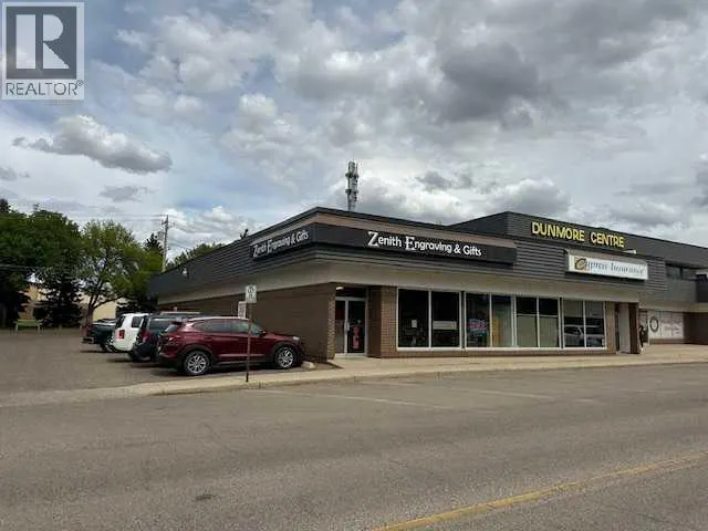 101, 1601 Dunmore Road SE