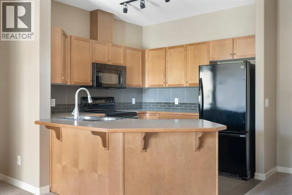 4214, 92 Crystal Shores Road