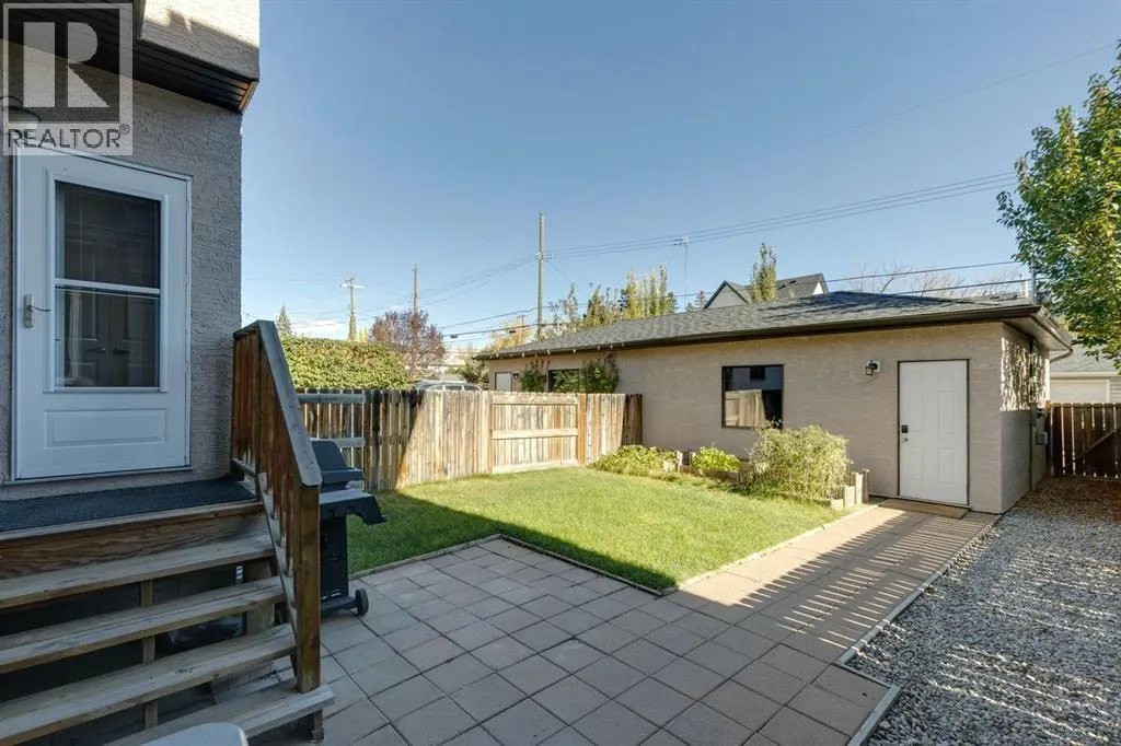 2216 31 Street SW