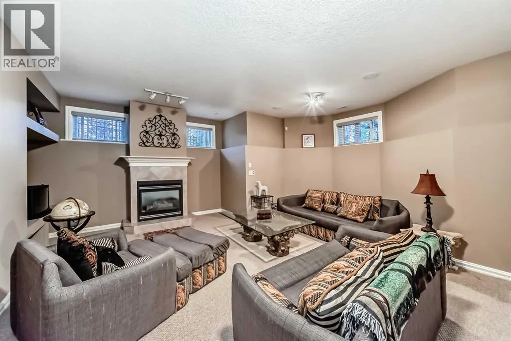 7001 Strathridge Gate SW