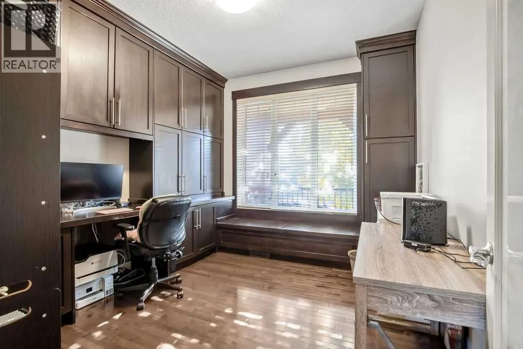 137 Magenta Crescent