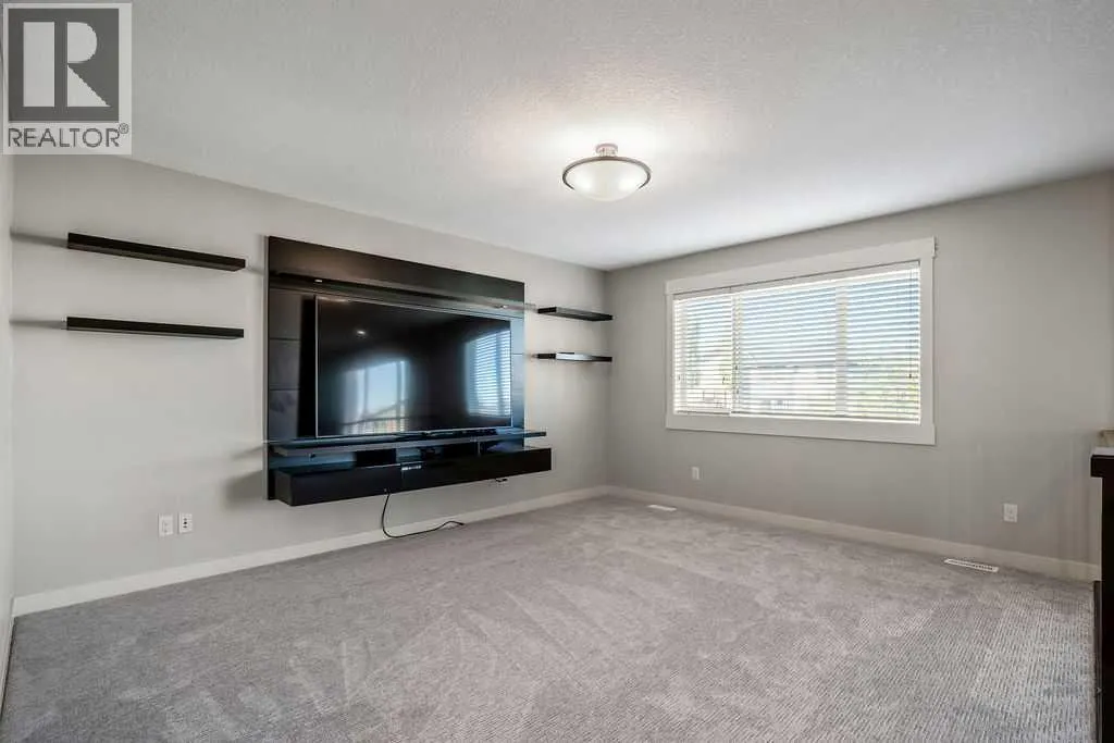 137 Magenta Crescent