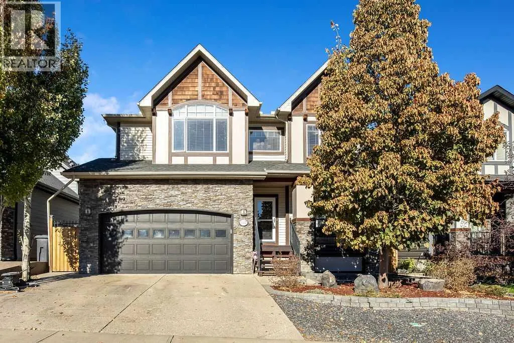 137 Magenta Crescent