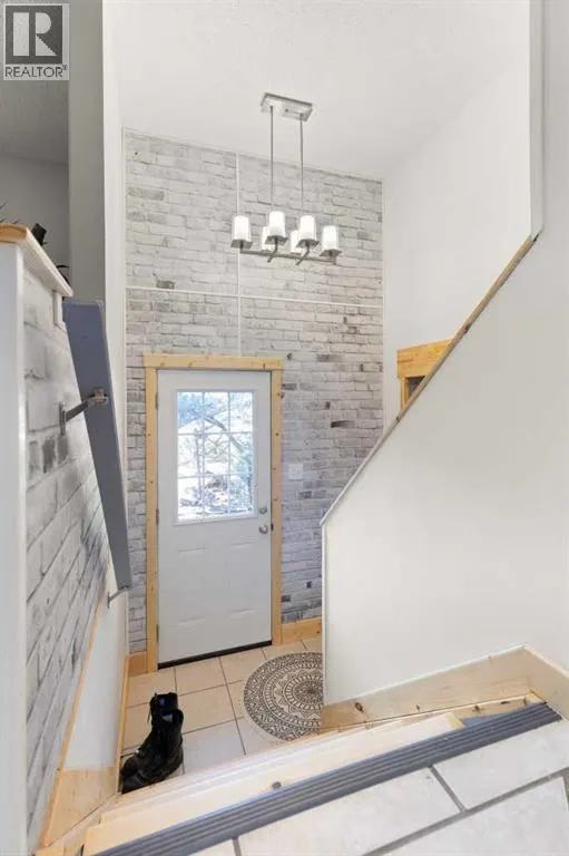 8 Cypress Way SE