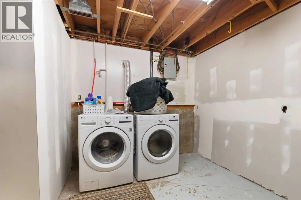8 Cypress Way SE