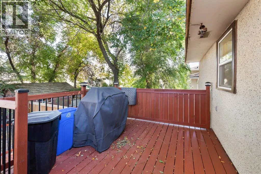 8 Cypress Way SE