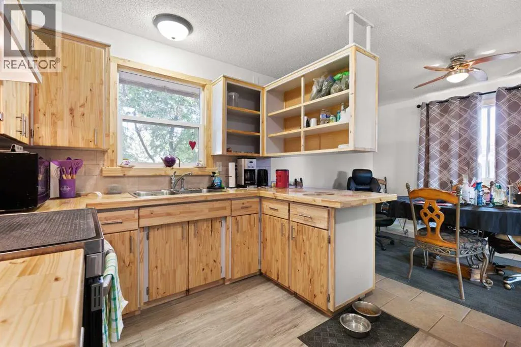 8 Cypress Way SE