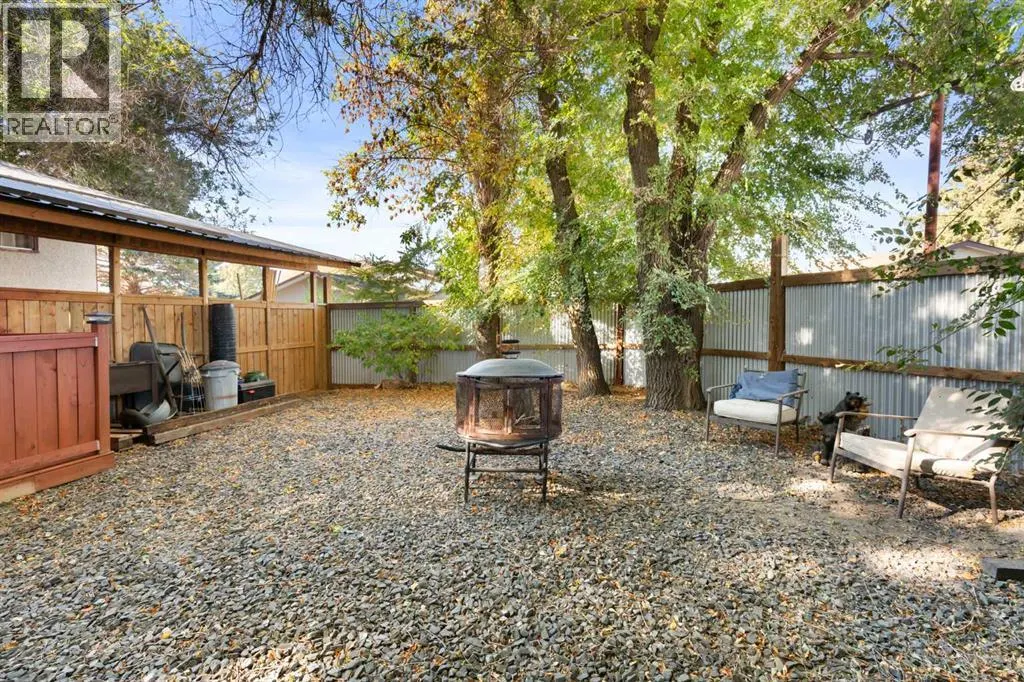 8 Cypress Way SE