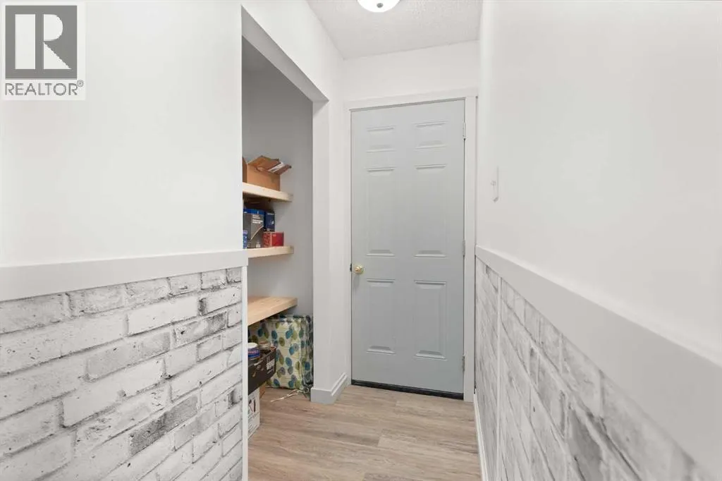 8 Cypress Way SE